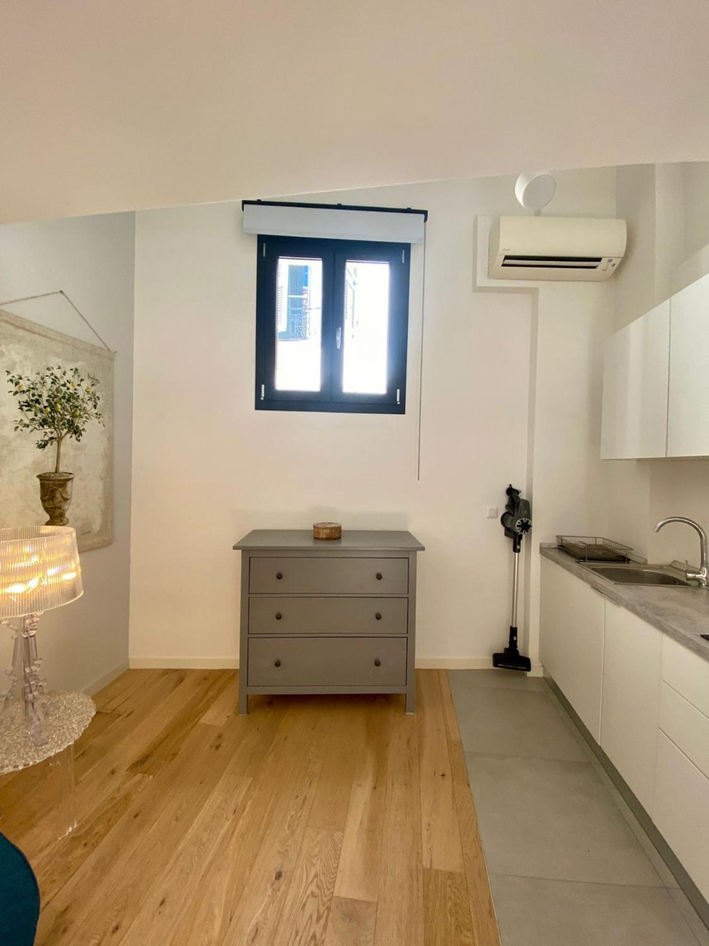 Beautes Fshh Apartment